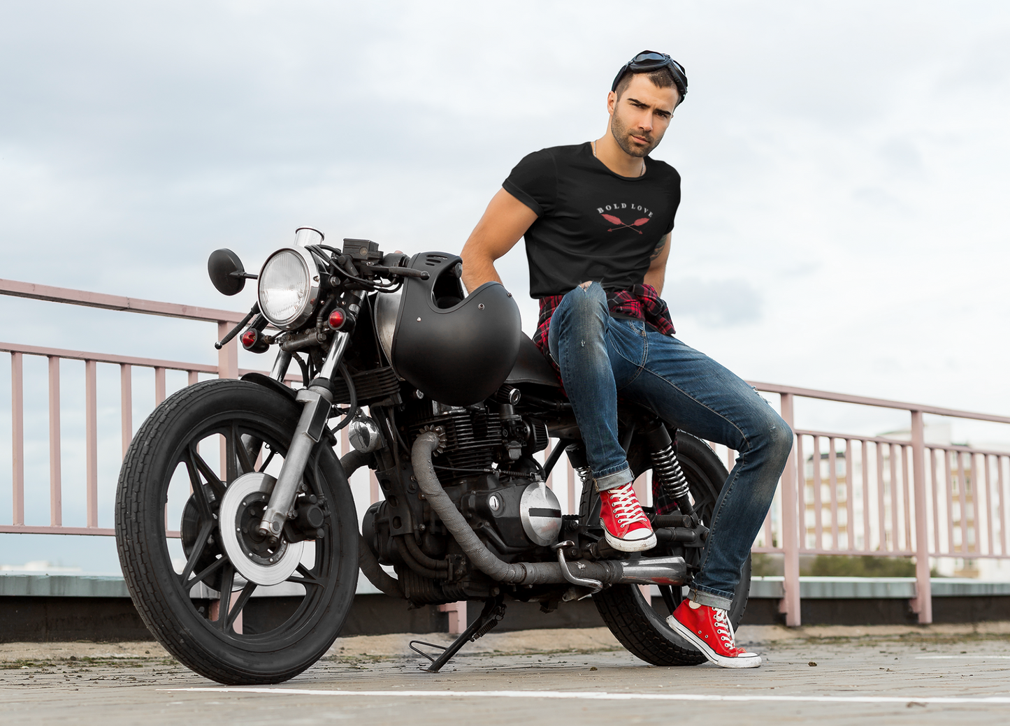 BOLD LOVE T-Shirt | The Limitless Collection | Express Yourself!